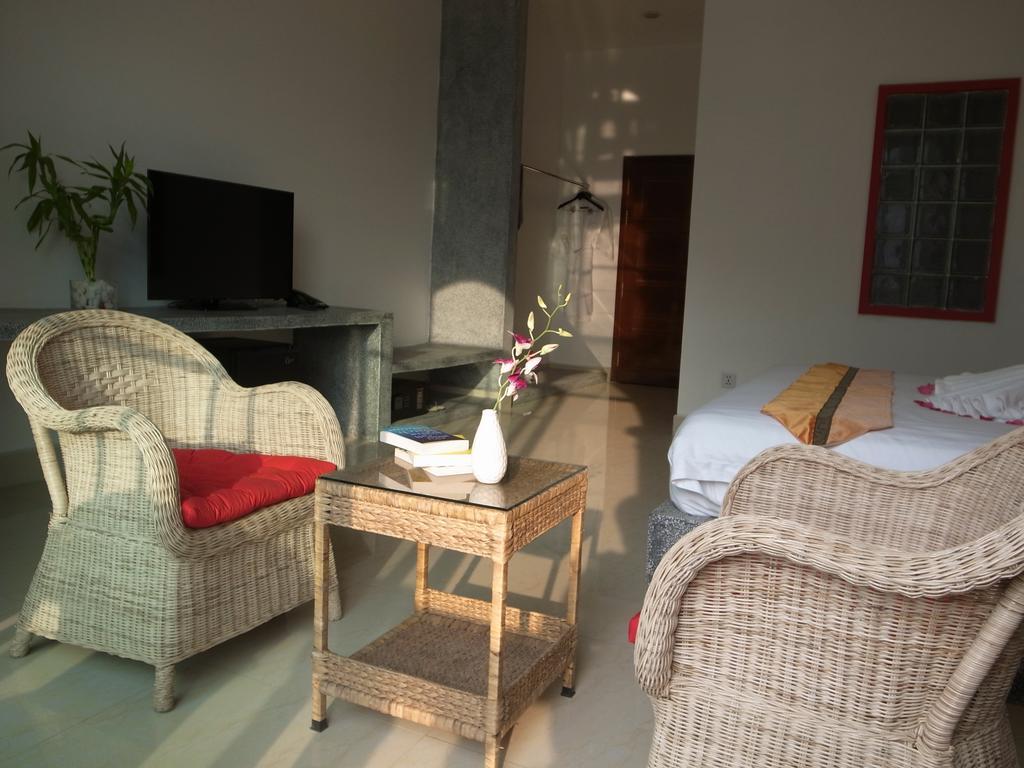 K9 Riverside Hotel Phnom Penh Extérieur photo