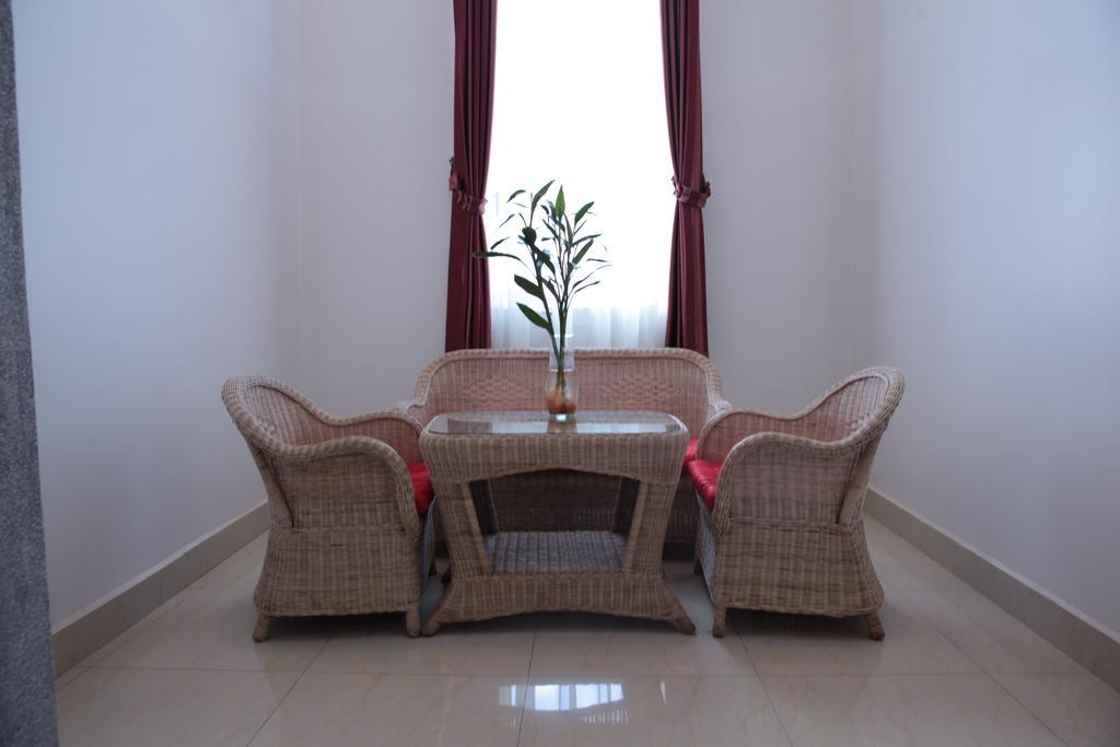 K9 Riverside Hotel Phnom Penh Extérieur photo